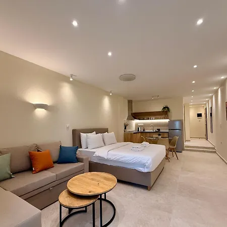Daire Xenios Suites, Modern Center Living *