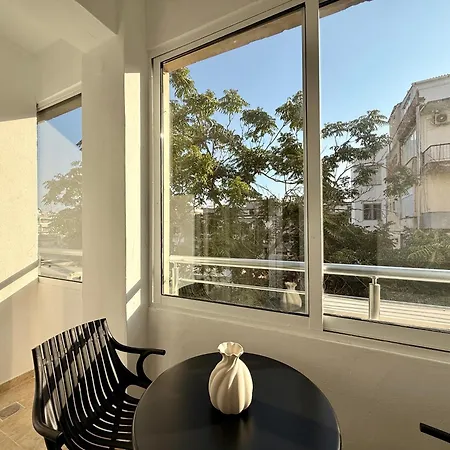 Xenios Suites, Modern Center Living Daire Selanik