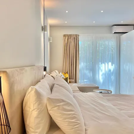 Xenios Suites, Modern Center Living Selanik