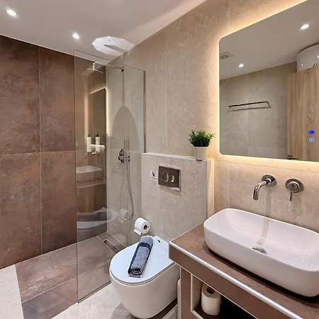 Xenios Suites, Modern Center Living